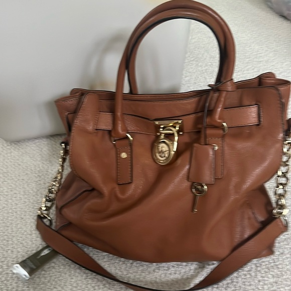 Micheal Kors large Hamilton bag - Picture 1 of 7